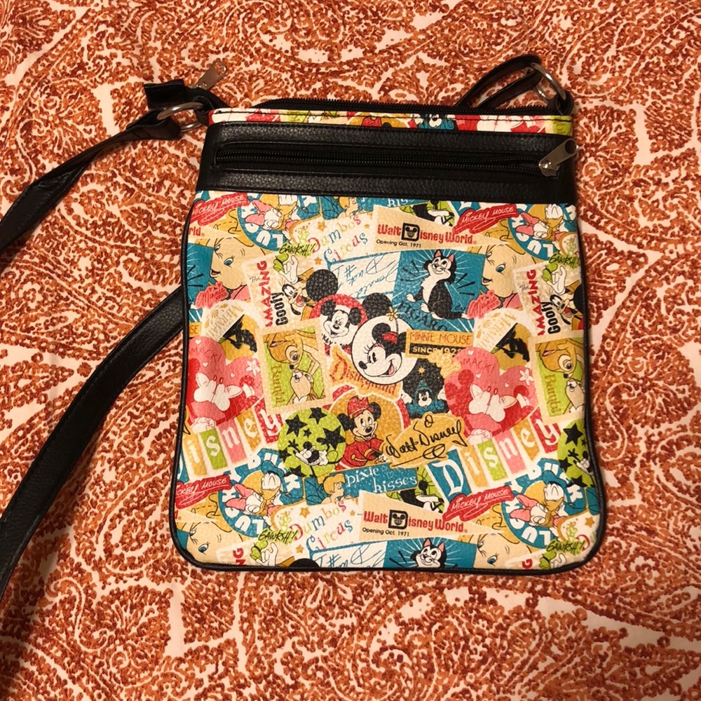 NWOT Disney cross body purse